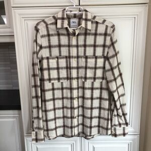 Zara men’s heavy plaid button shirt